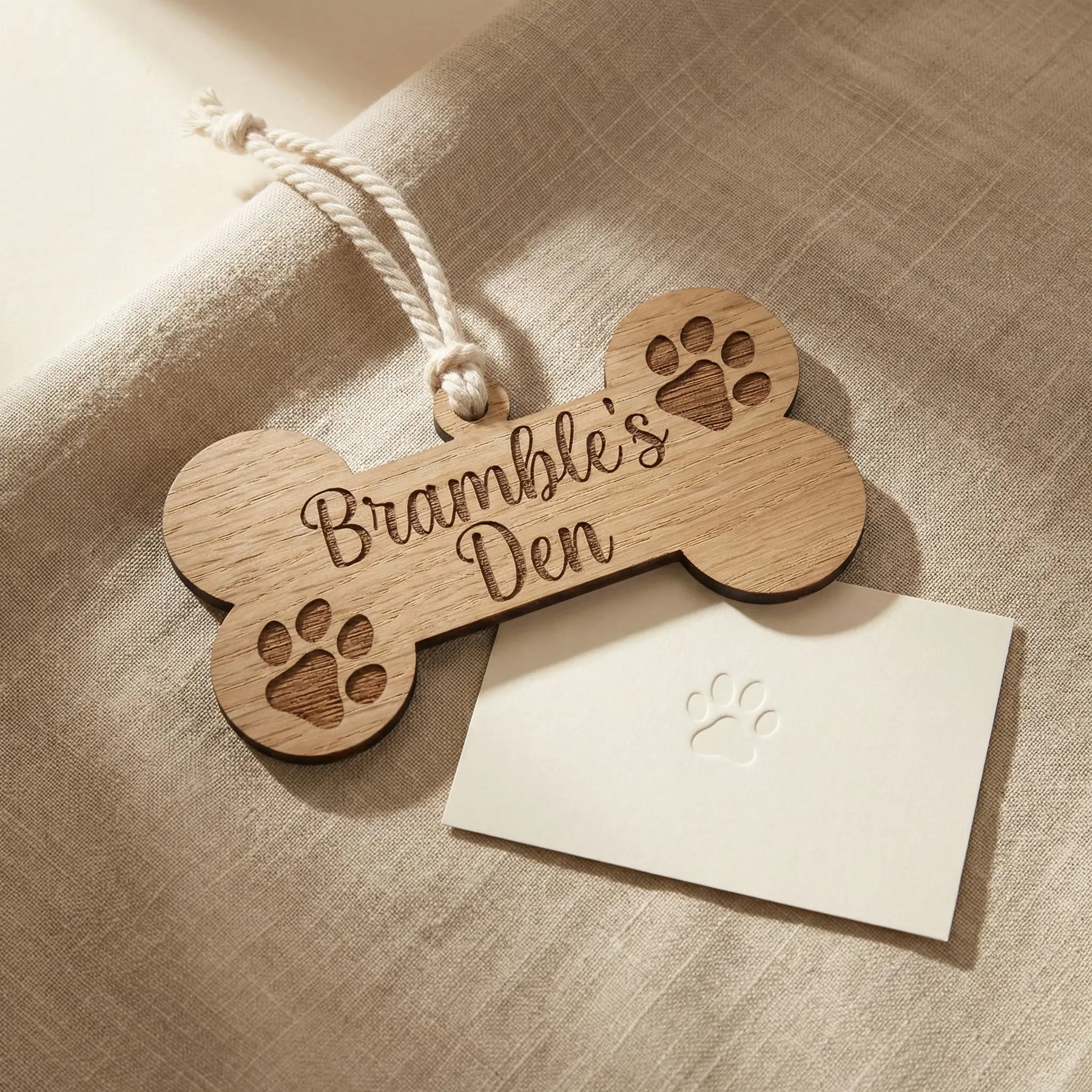 Well suited to gifting or remembrance