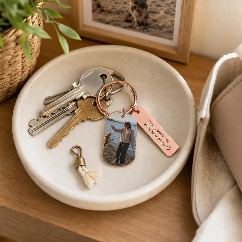 A compact keepsake built around your pet's photo
